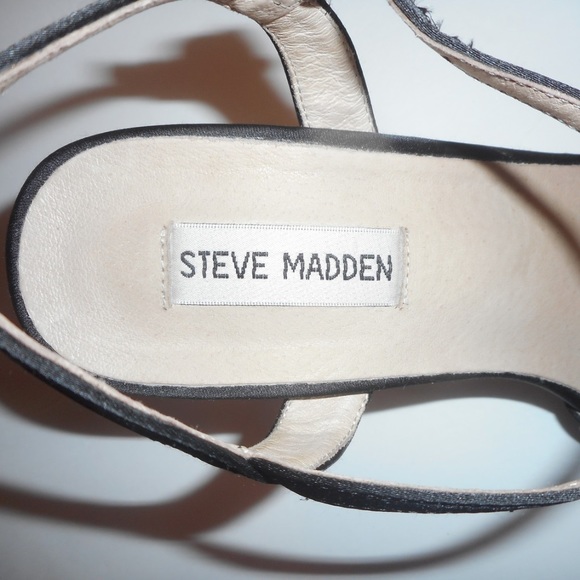 Steve Madden Gramicy satin bow t-strap heels - Picture 6 of 8